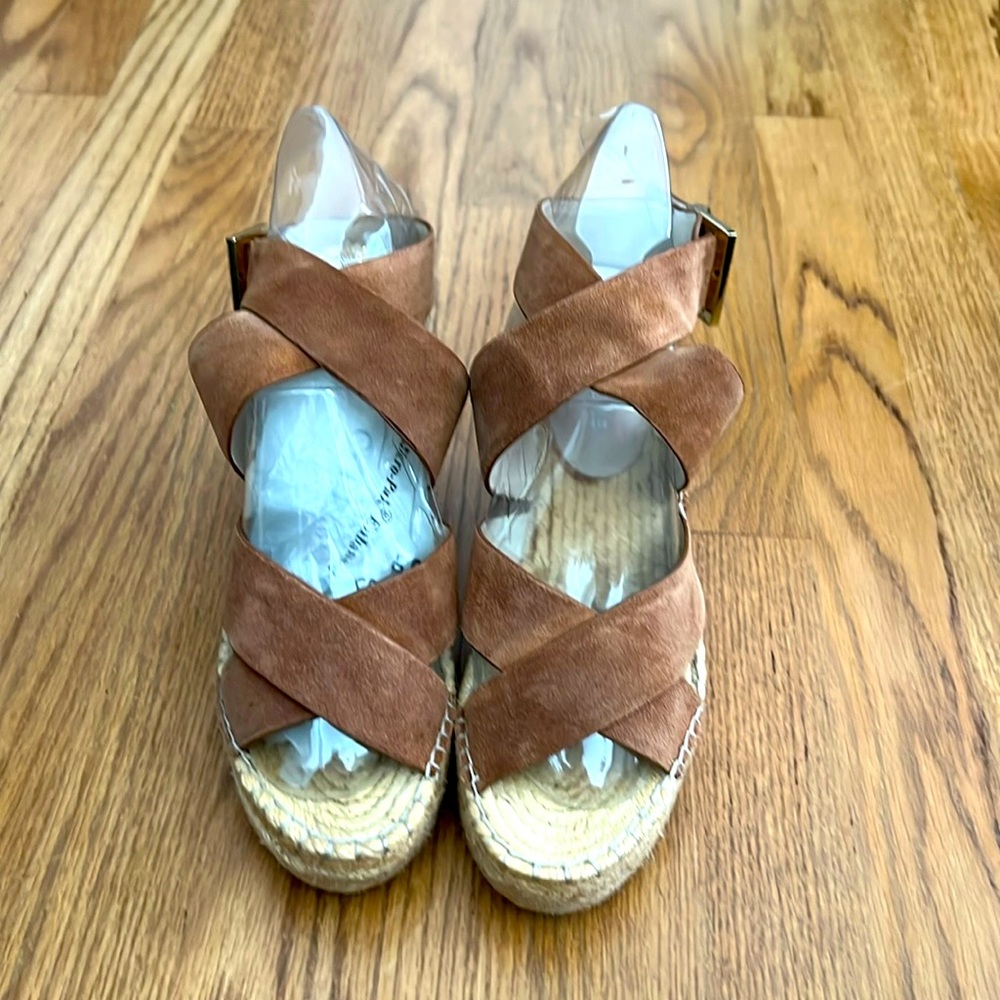 Kenneth Cole Wedge leather upper ankle wrap size 9